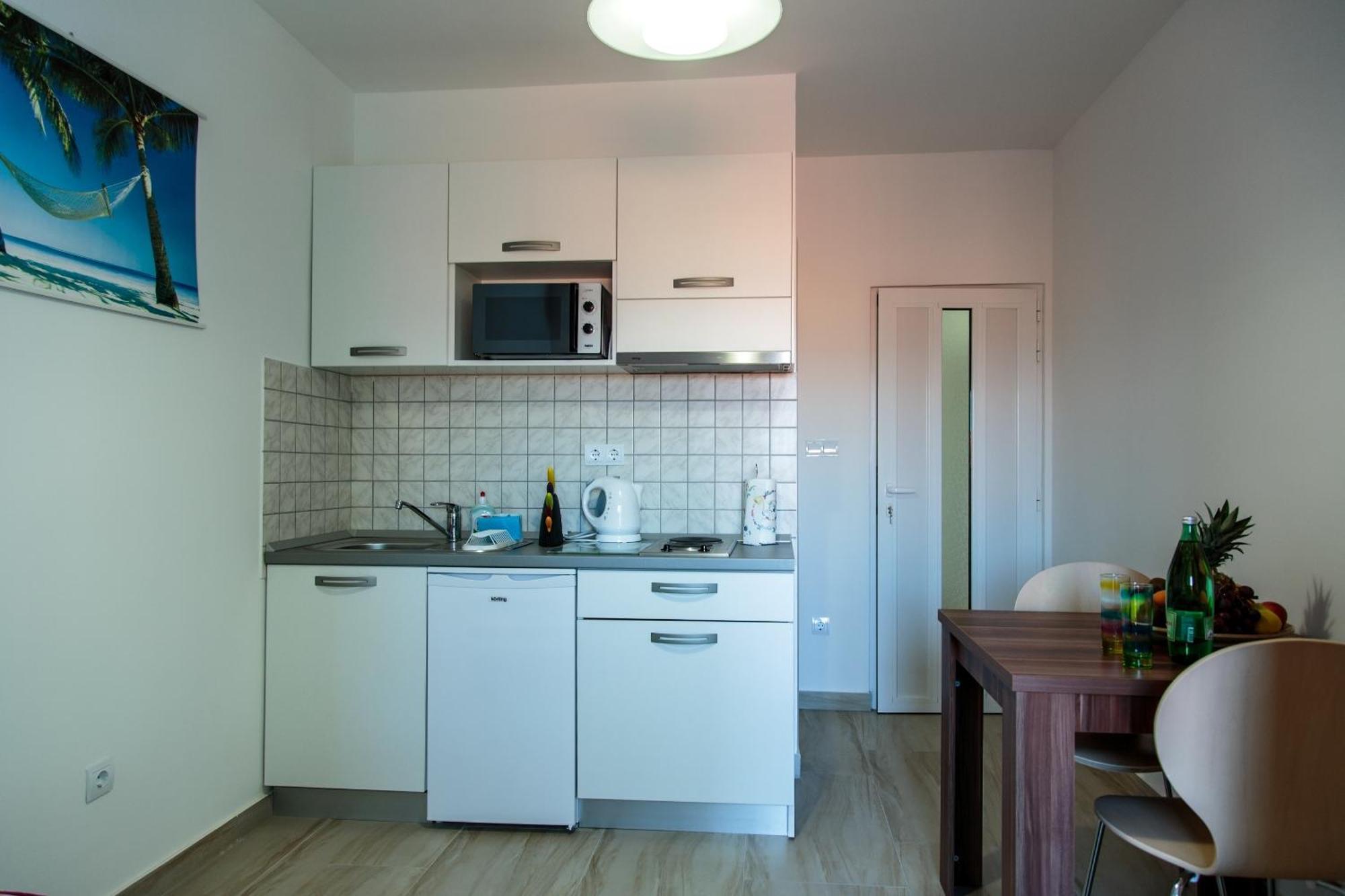 Nemira Sunny Apartments Omiš Quarto foto