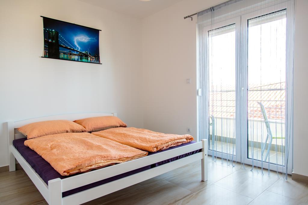 Nemira Sunny Apartments Omiš Quarto foto