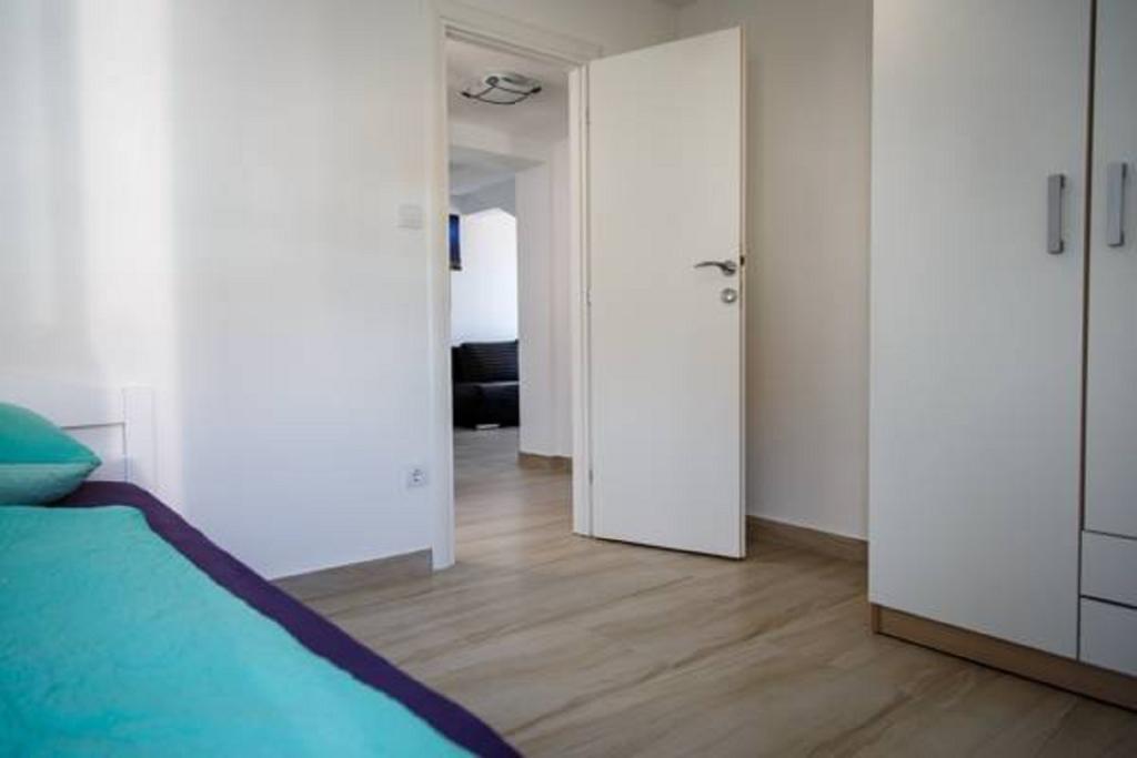 Nemira Sunny Apartments Omiš Quarto foto